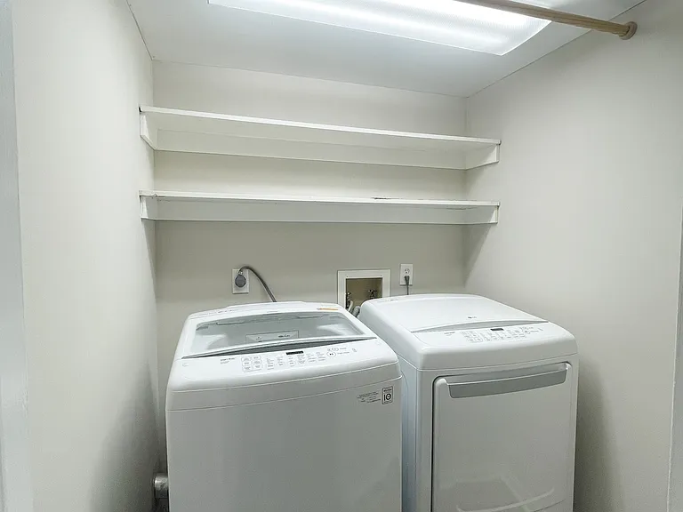 916 Appleby Ct — Photo 16