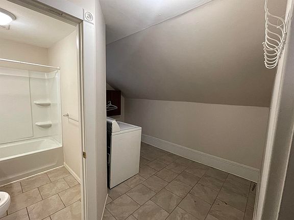 5th image of 1211 W Market St #1B-1BA
