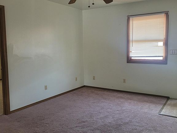 5th image of 404 W Mill St #12