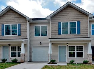 32 Sunny Meadows Blvd, Arden, NC 28704