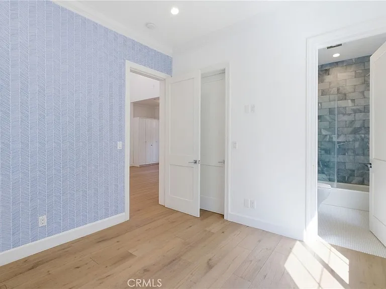 1405 Oak Ave — Photo 10