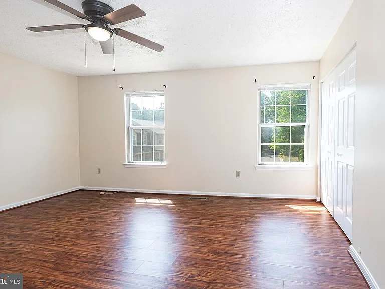 2406 Rosecroft Ct — Photo 18