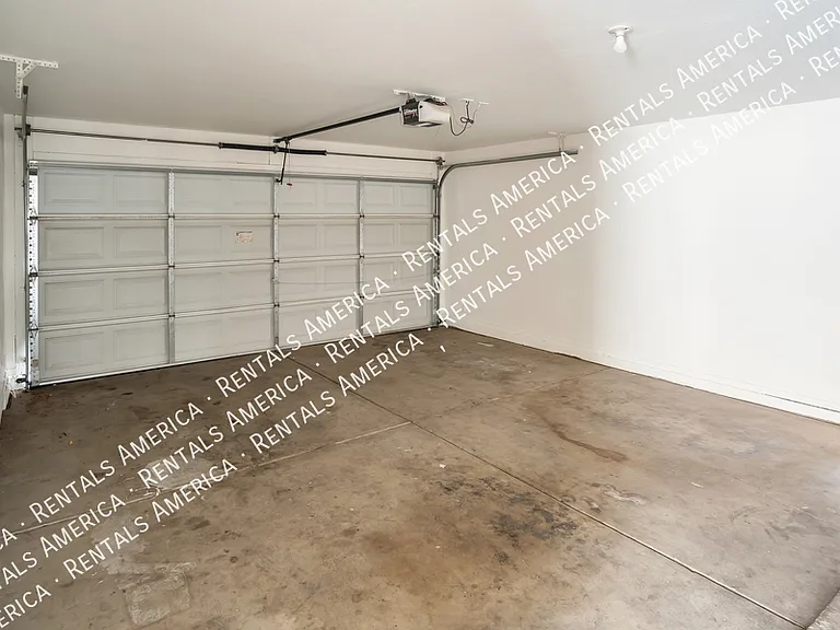 1200 W Kingbird Dr — Photo 16