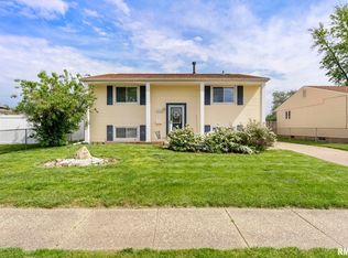 4811 48th Ave, Moline, IL 61265