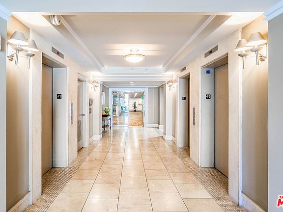 4th image of 620 S Gramercy Pl APT 322