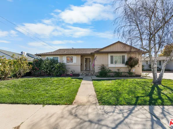 23032 Mobile St, West Hills, CA 91307