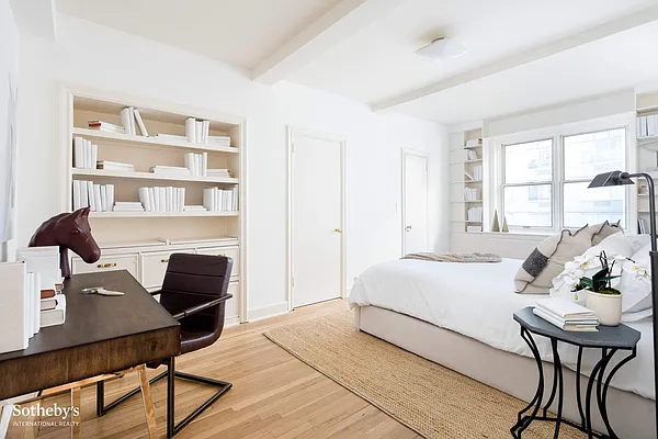 Sold by Sotheby's International Realty | media 8