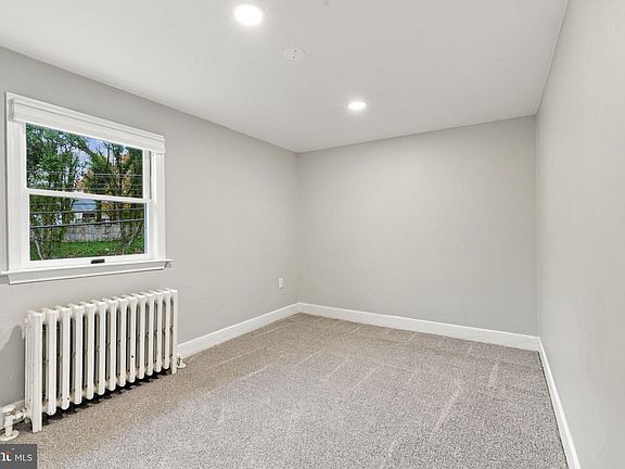5th image of 127 W Butler Ave