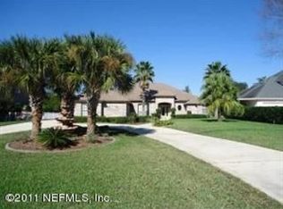 2187 Lakeshore Dr N, Fleming Island, FL 32003