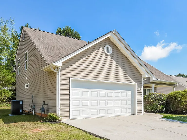 108 Mount Comet Ct — Photo 4