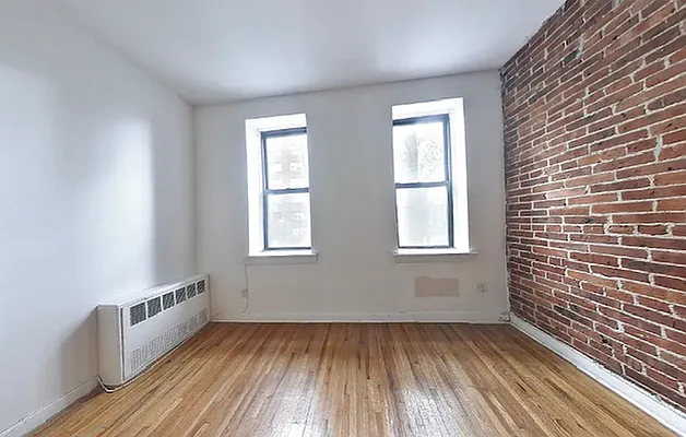Living room, photo 1