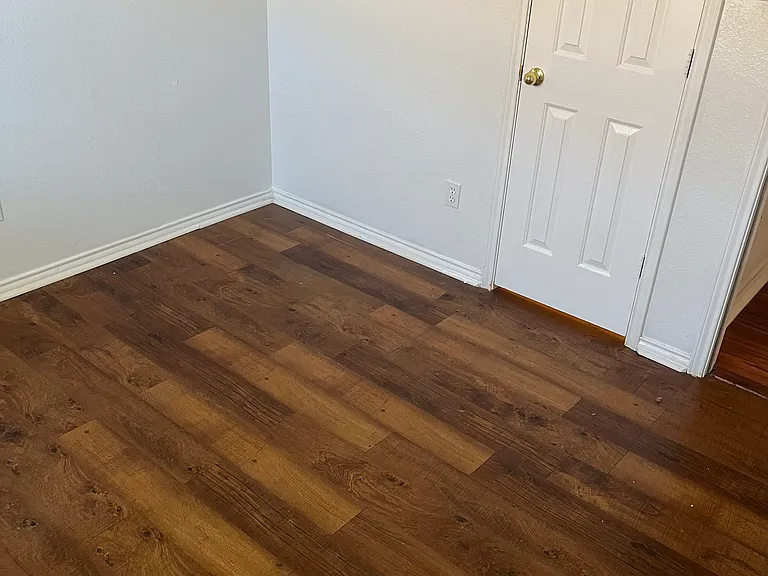 410 Justice Ave — Photo 24