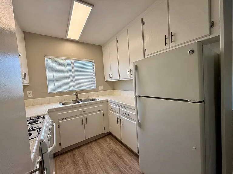 4512 Altadena Ave #6 — Photo 6
