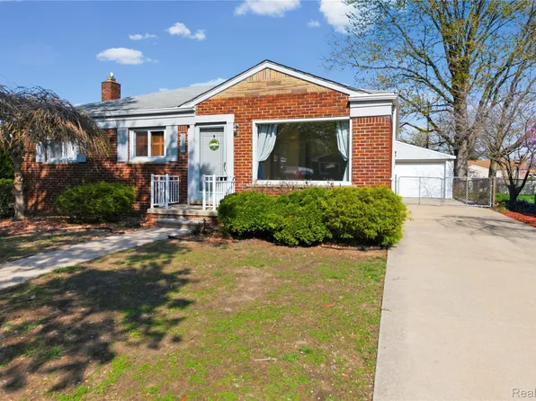 2669 Longmeadow Dr, Trenton, MI 48183