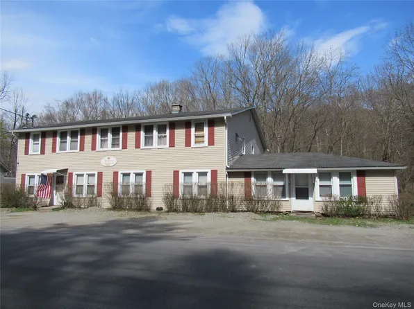 300 Old Route 55 #5, Poughquag, NY 12570