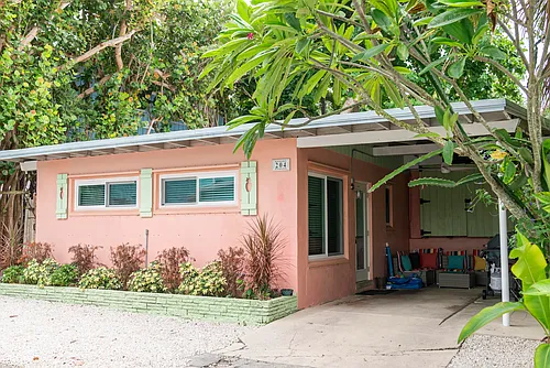 204 Coral Rd Photo 1
