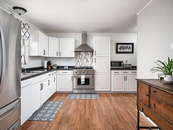 4th image of 202 Ridgeview LANE S S
