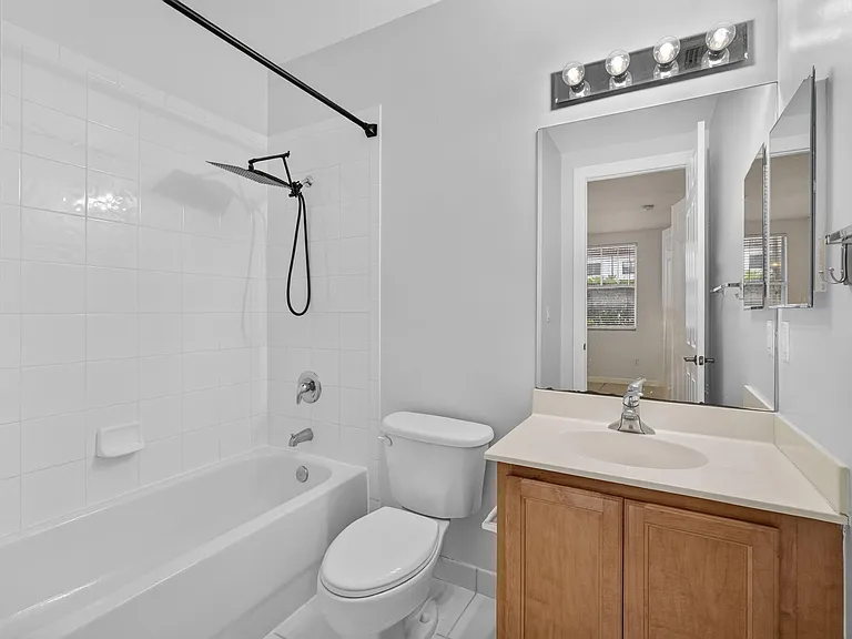 430 Amador Ln #4 — Photo 10