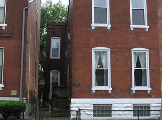 1952 Senate St, Saint Louis, MO 63118
