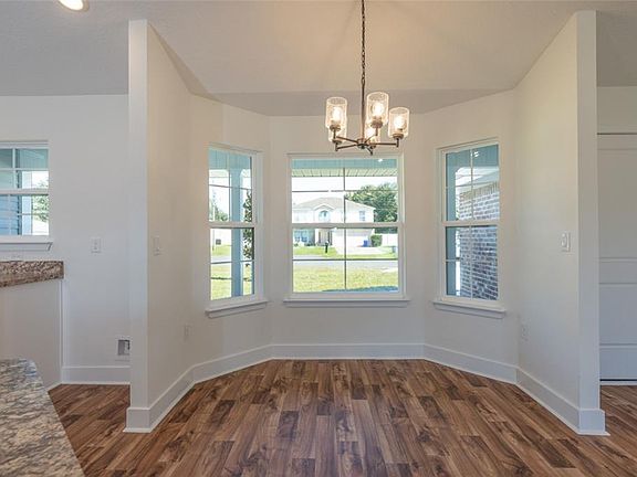 5th image of 9 LAMAR LANE