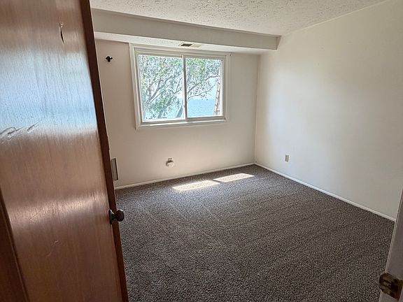 2nd image of 4208 Shore Dr #10