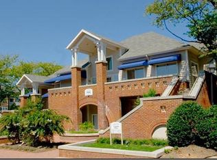 15704 Mahogany Cir APT 406, Gaithersburg, MD 20878