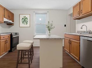 806 Brown St, Wilmington, DE 19805