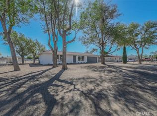 13193 Algonquin Rd, Apple Valley, CA 92308