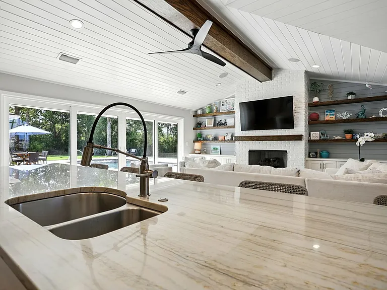 302 Pablo Rd — Photo 15
