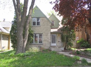 3330 N 45th St, Milwaukee, WI 53216