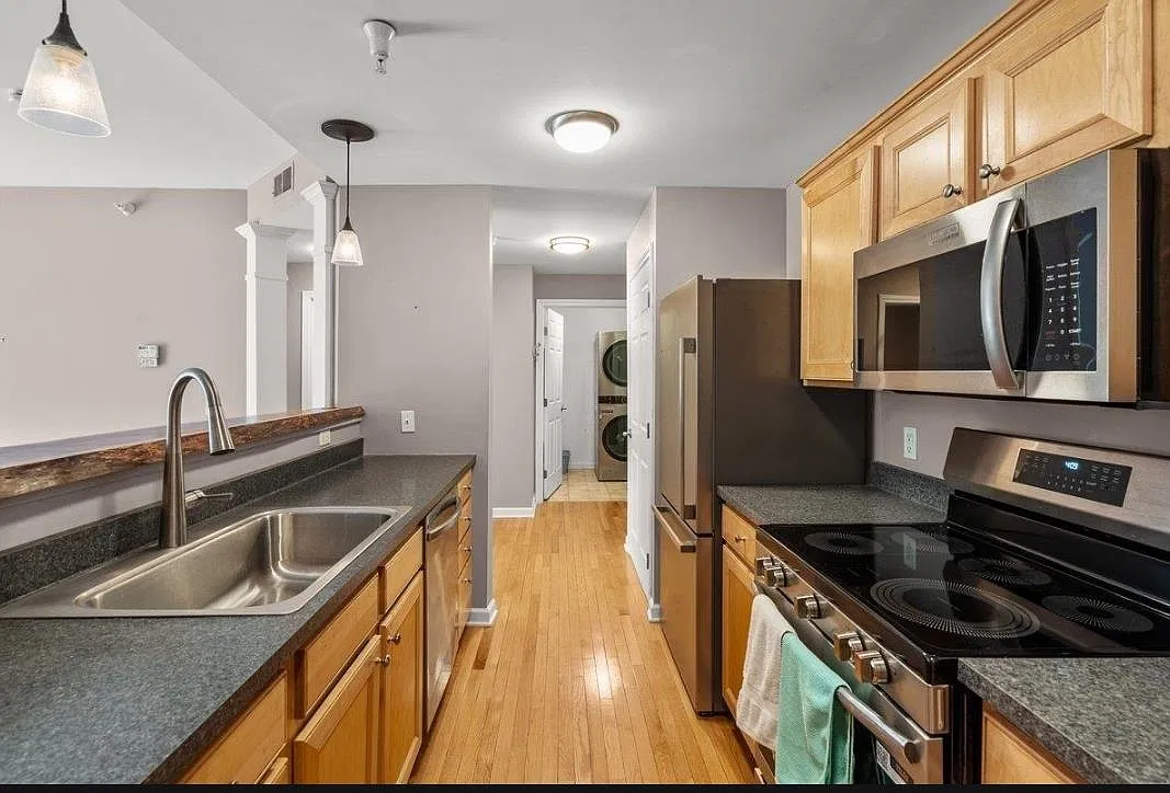 99 Eldredge St — Photo 3
