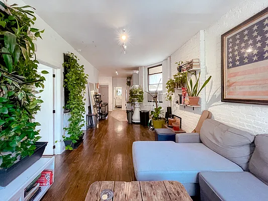 Rented by The Downtown LLC | media 44