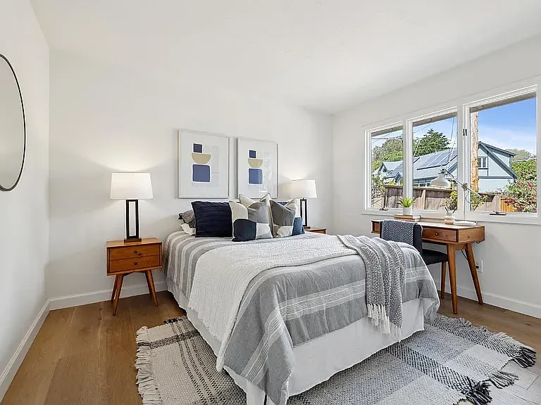 880 Chamberlain Ct — Photo 19