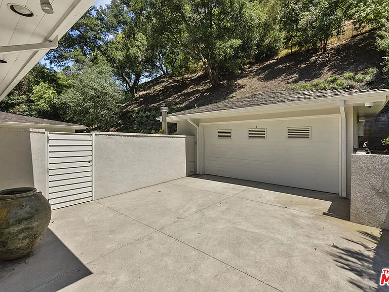 10630 Somma Way — Photo 53