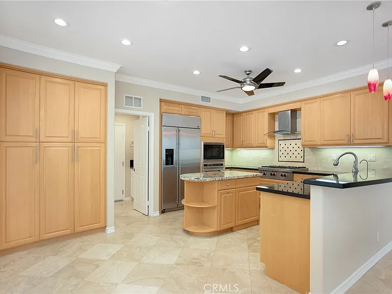 28931 Rockport Dr — Photo 3