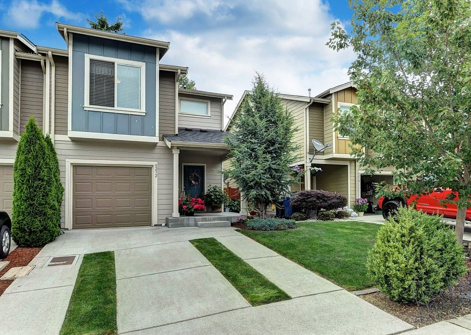 1st image of 8232 42nd Pl NE