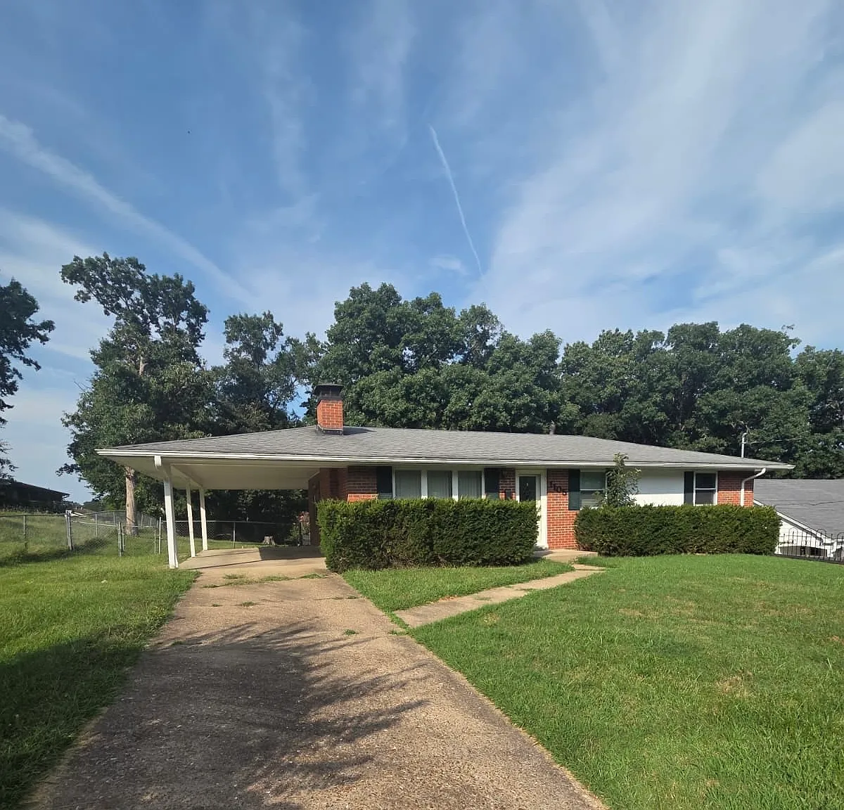 3 bed, 1368 sqft, $1,595 — Photo 1