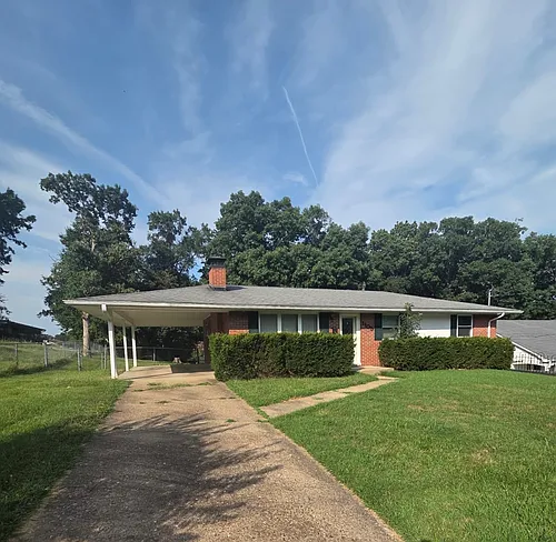 1105 Carol St Photo 1