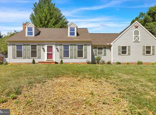 75 E Mohler Church Rd, Ephrata, PA 17522