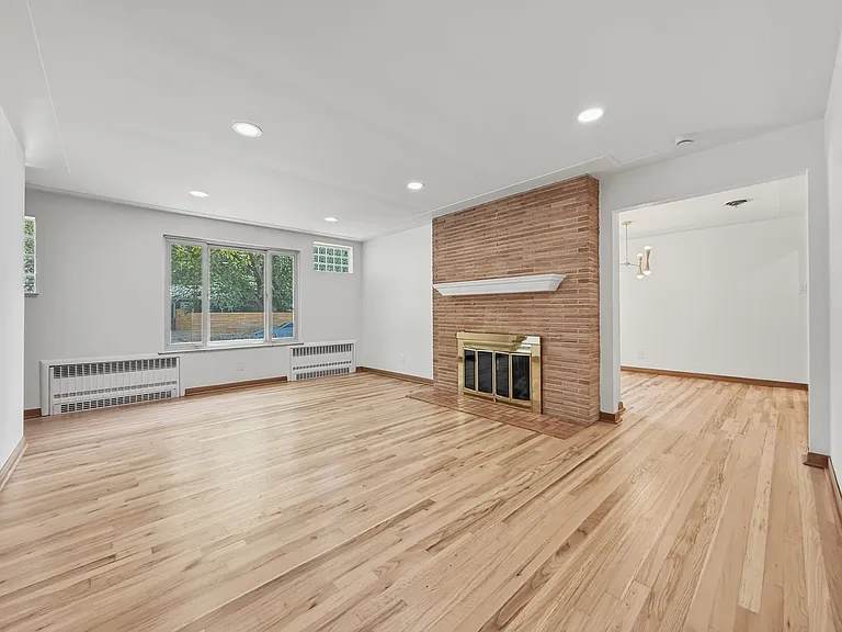 1101 Locust St — Photo 8