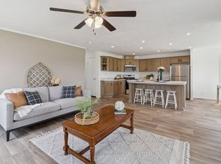 92 Woodmoor Ct #92, Leavenworth, KS 66048