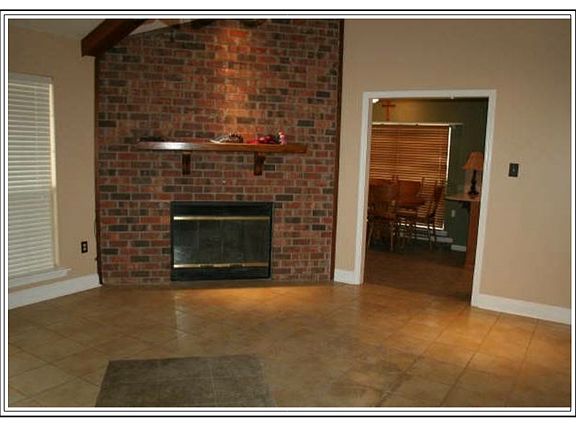 Kitchen, Living, 1 Bath