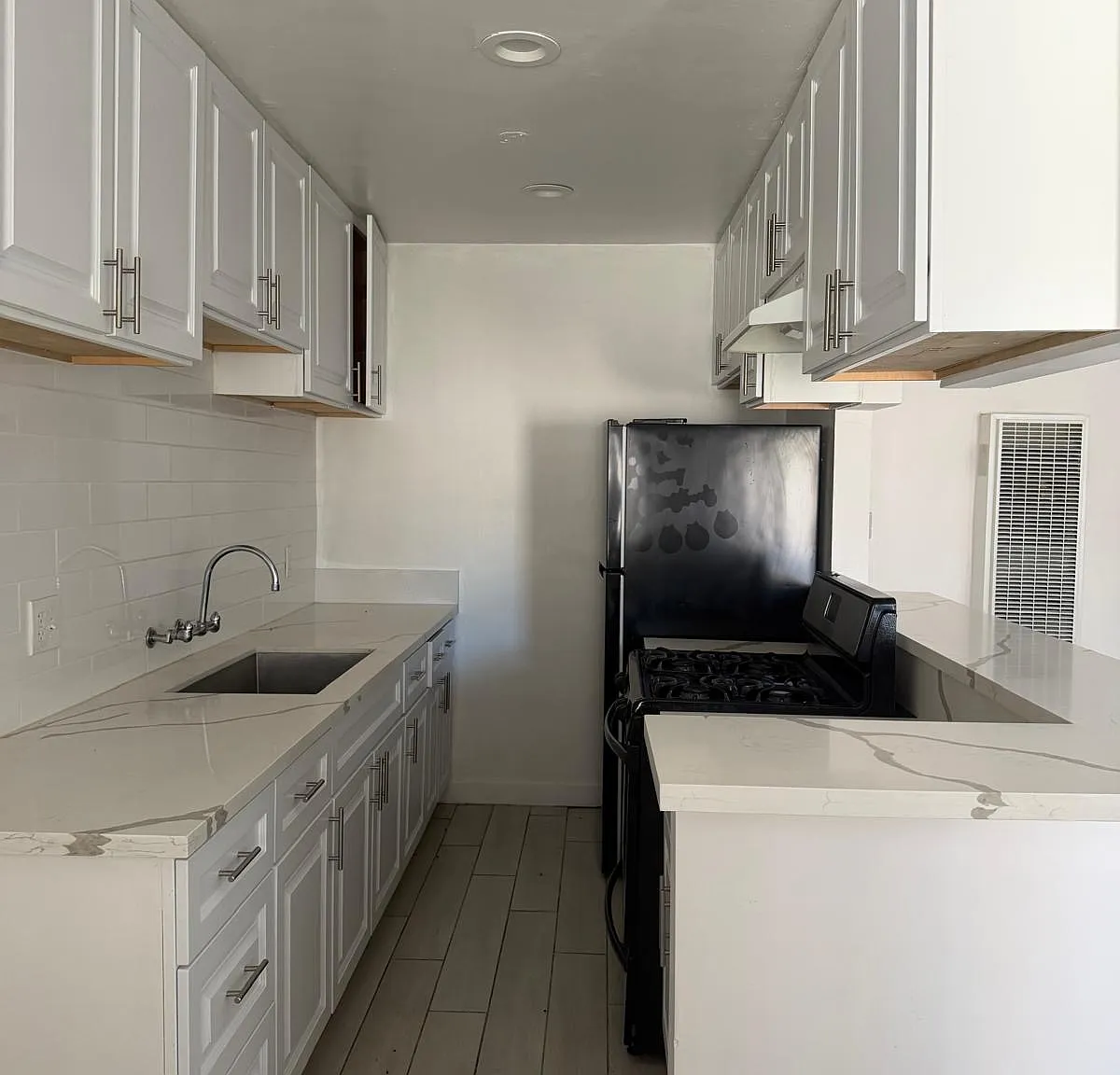 1 bed, 700 sqft, $1,775 — Photo 2