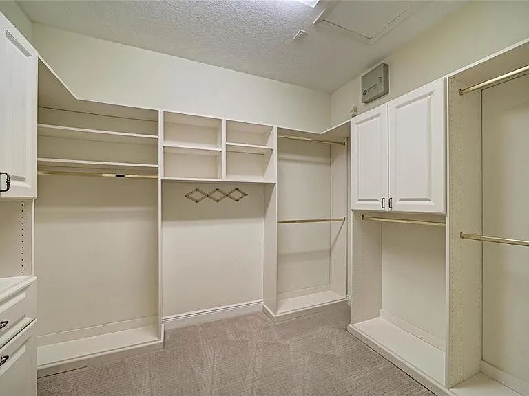 7022 Dominion Ln — Photo 15