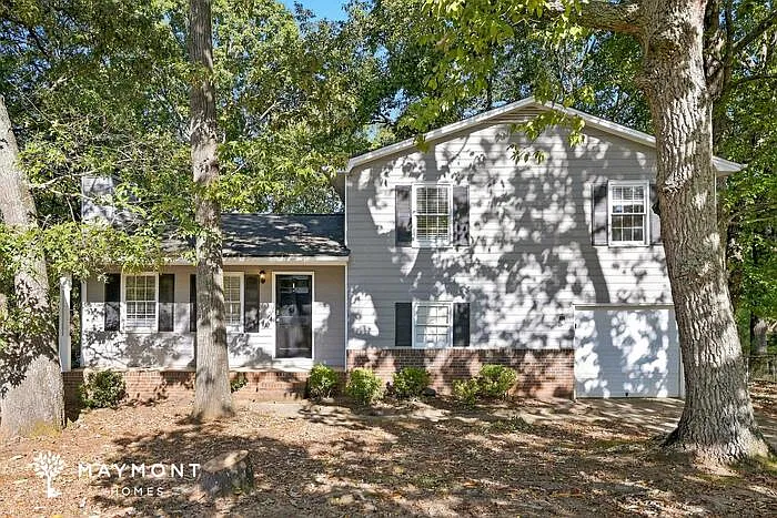 2412 Robin Ridge Dr