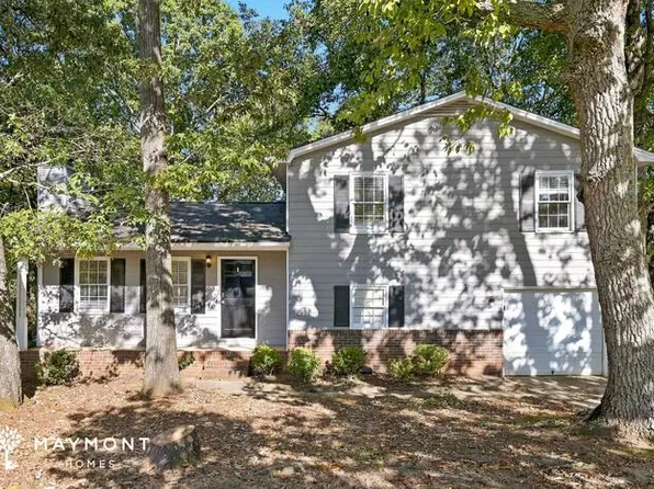 2412 Robin Ridge Dr, Dacula, GA 30019