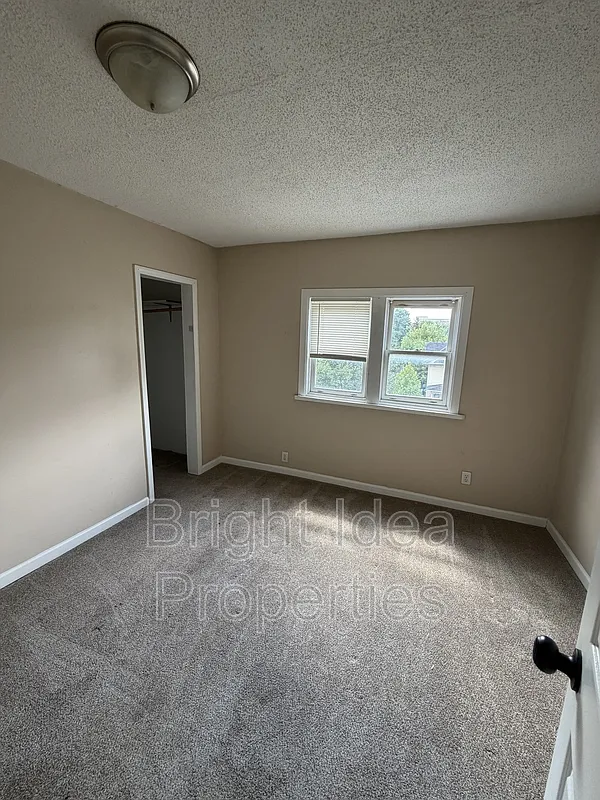 3 bed, 1.0 bath, 738 sqft, $1,450 — Photo 4
