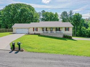 2123 Deerfield Cir, New Market, TN 37820