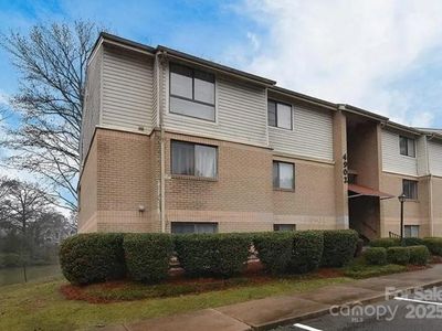4902 Spring Lake Dr APT E, Charlotte, NC, 28212
