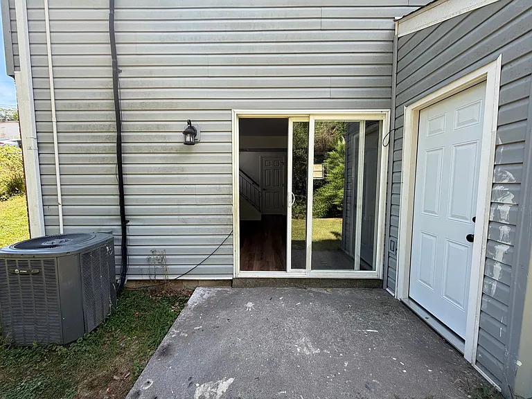813 Ridge St — Photo 29